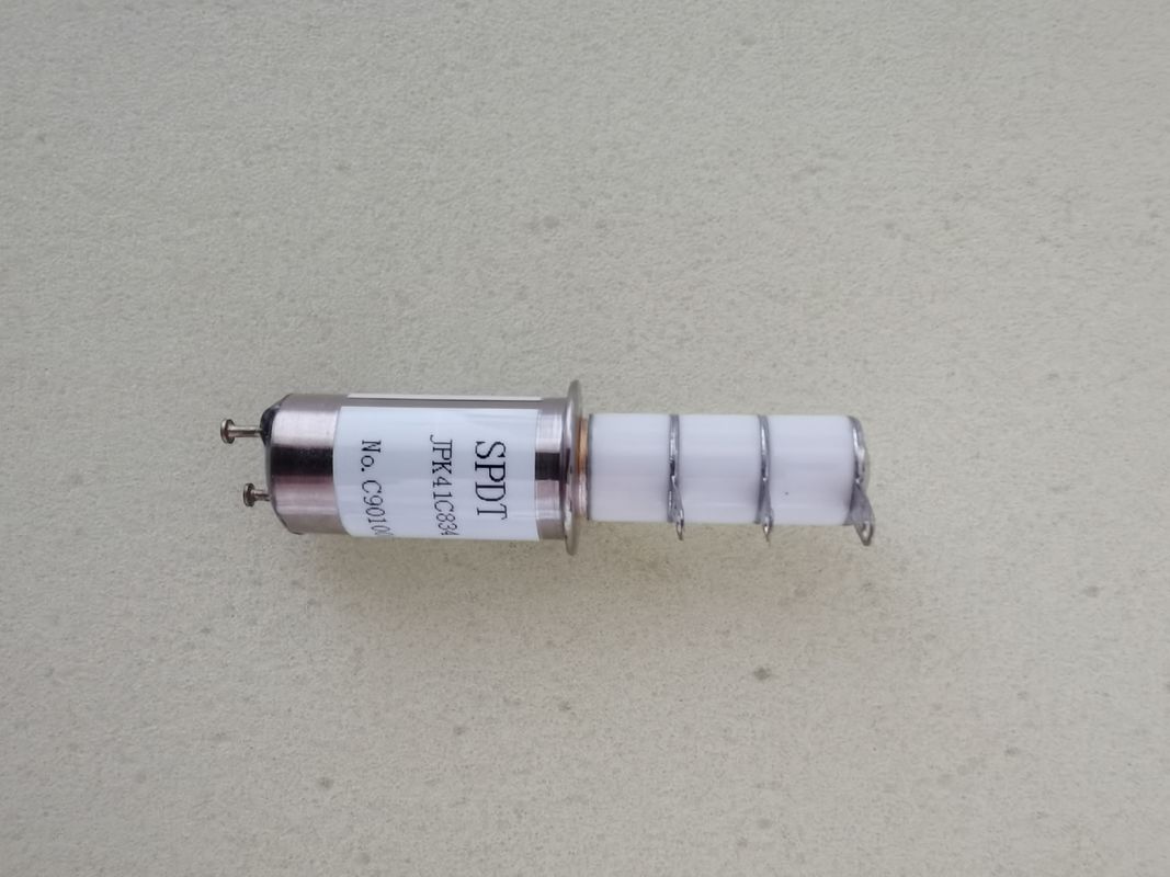 Λευκό κεραμικό SPDT 5KV JPK41C834 26.5VDC 25A RF ρελέ κενού για ζεύξη κεραμικής